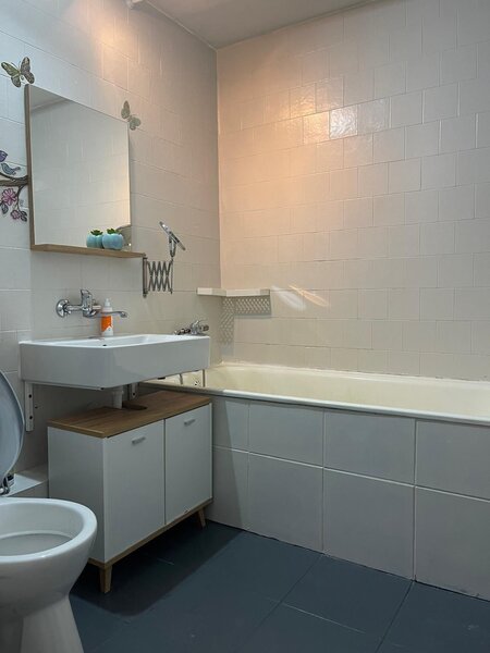 Obor, Mosilor, in plan secund, langa Scoala 307, metroul la 2min.